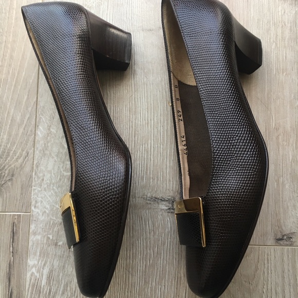 Classic Ferragamo pumps - Picture 5 of 16